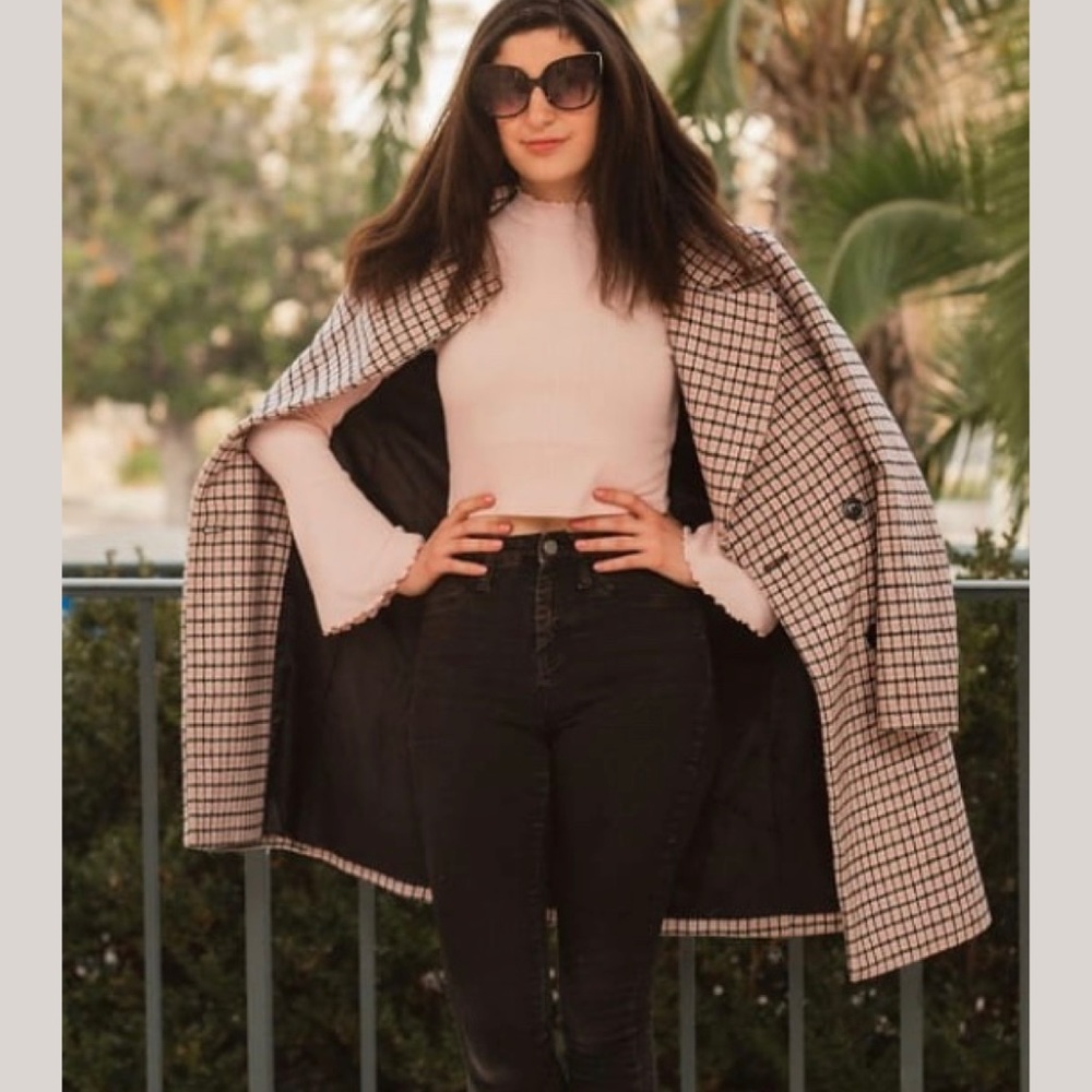 Meet your Posher, Emily